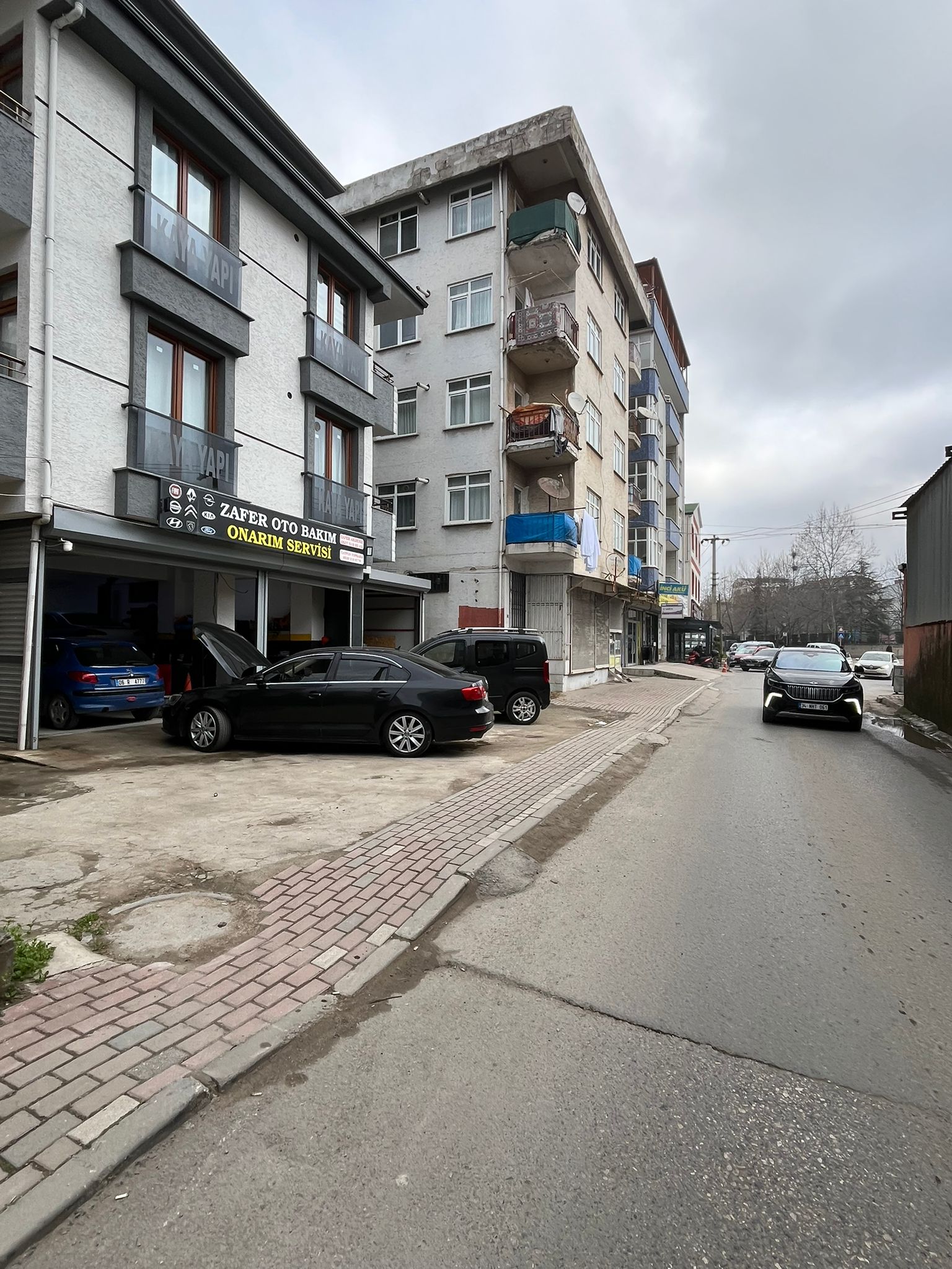 Zafer Oto sokak görünümü